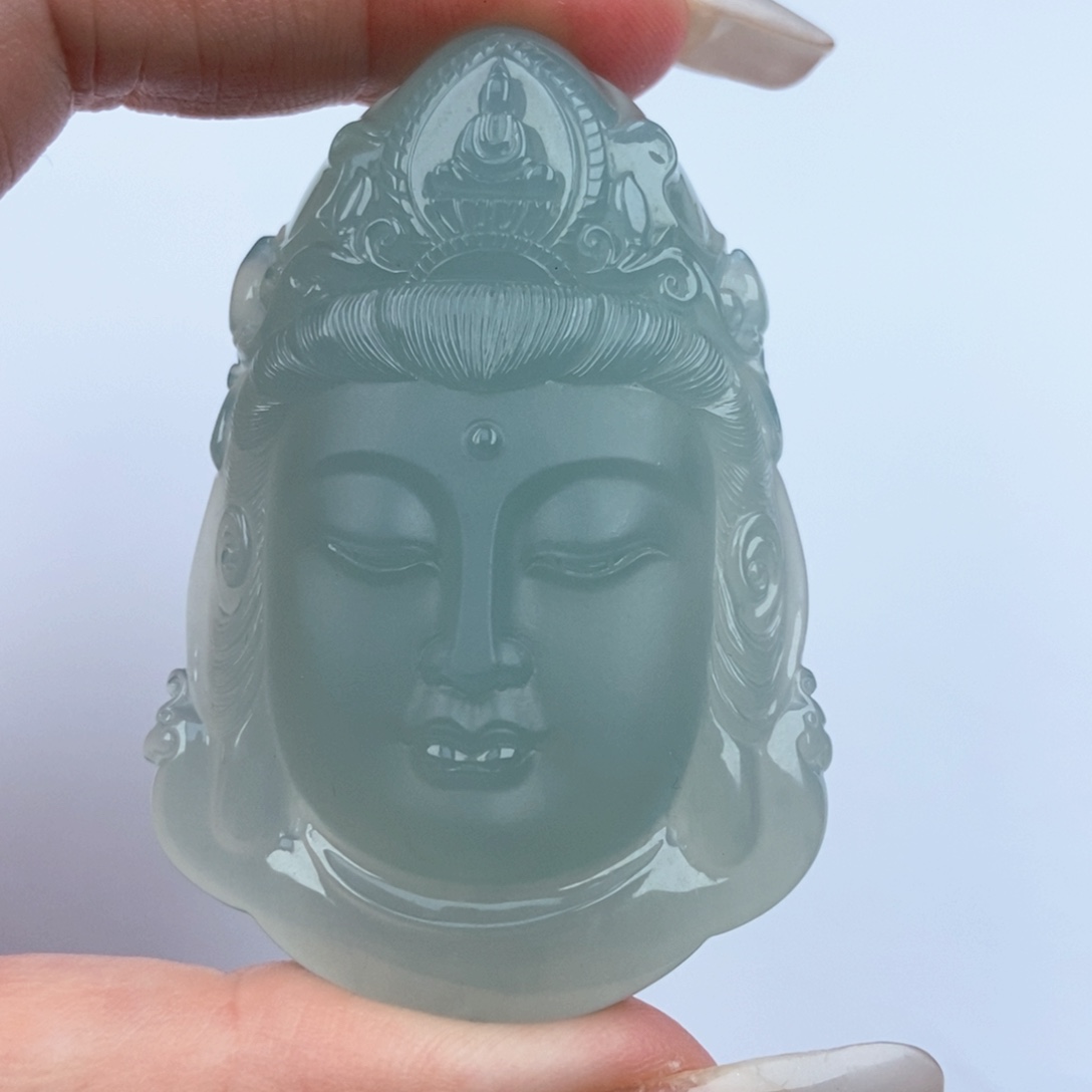 翡翠颈饰未镶嵌陈*