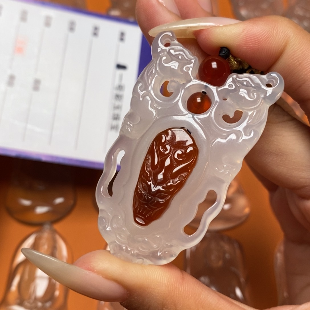 玛瑙/玉髓吊坠未镶嵌