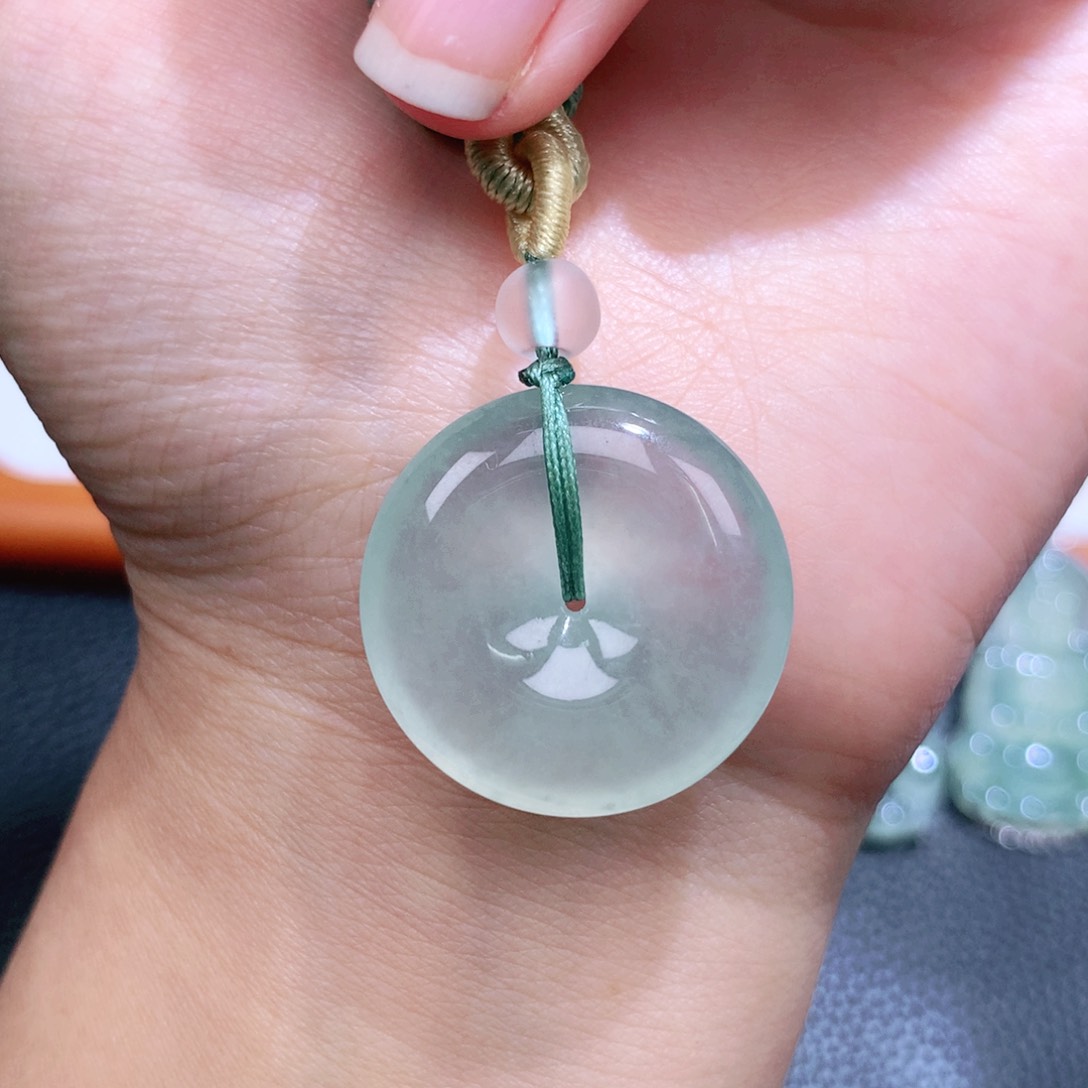 颈饰未镶嵌翡翠扣子