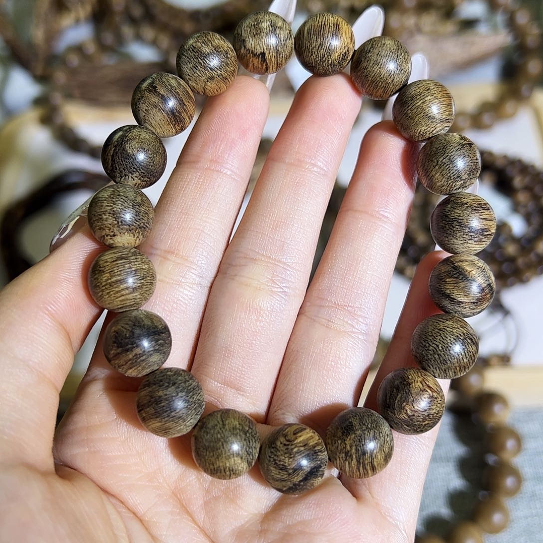 沉香手串天然正区文莱蛇皮老料1.1单圈 9分 兰香甘甜凉