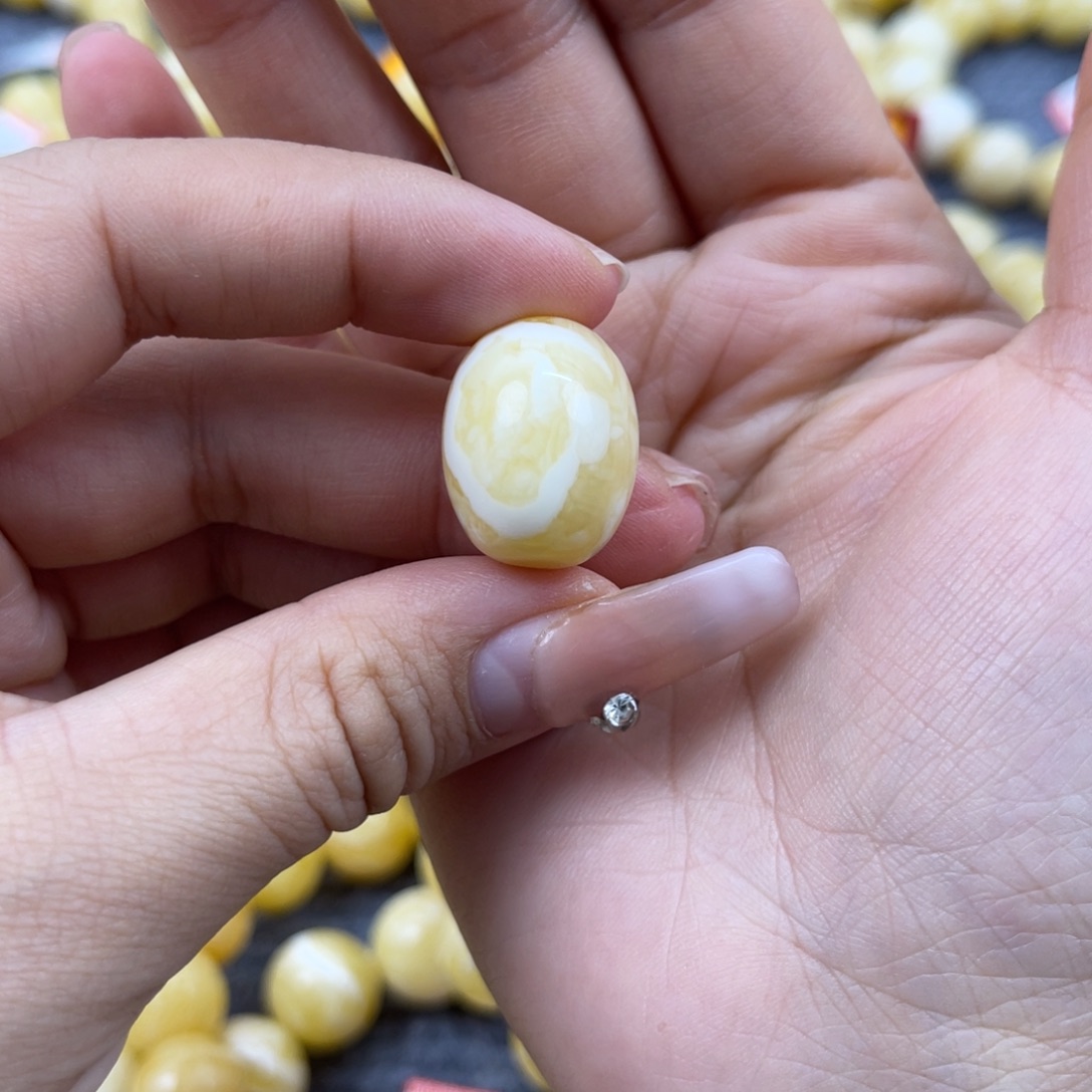 琥珀裸石未镶嵌尺寸