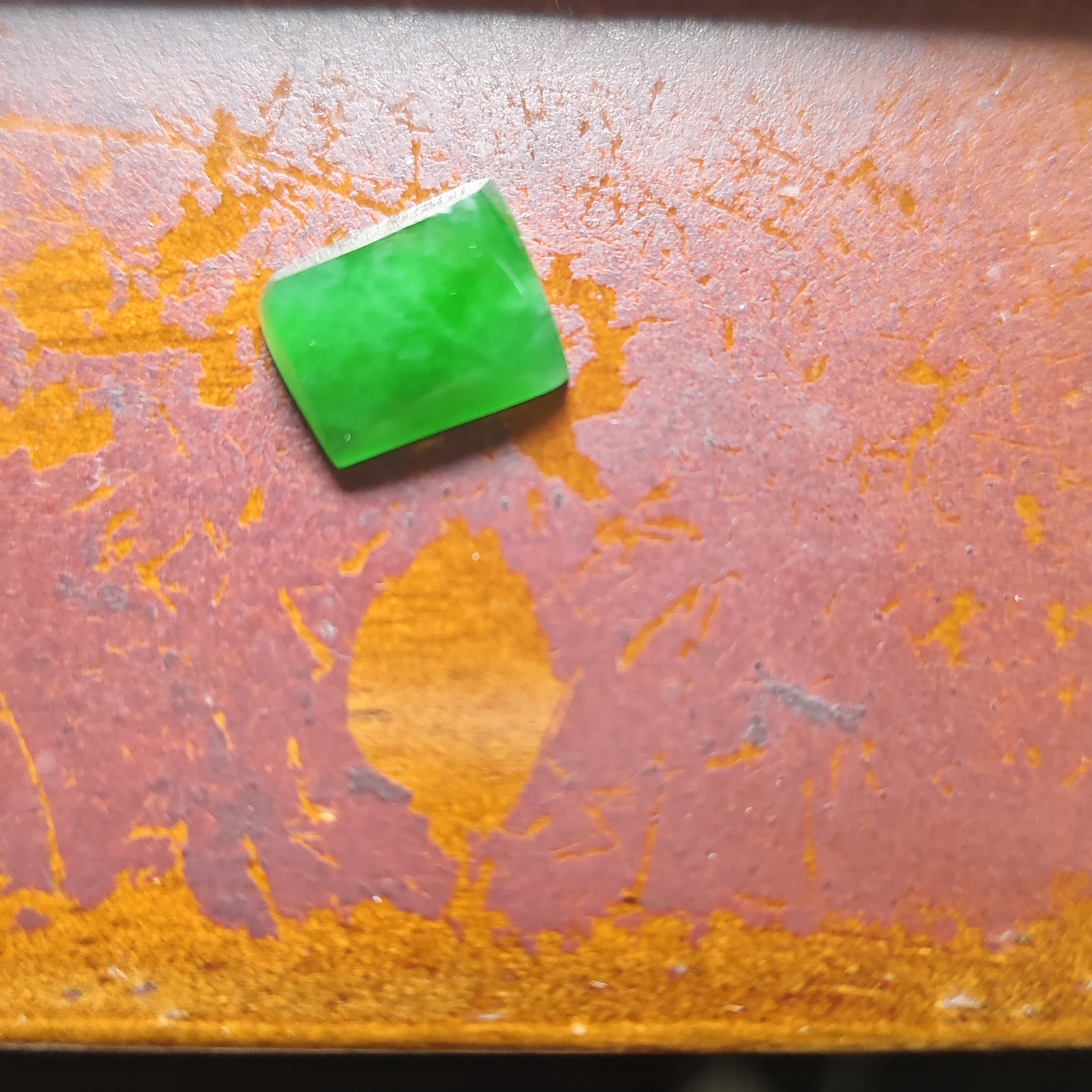 天然缅甸A货翡翠阳绿马鞍