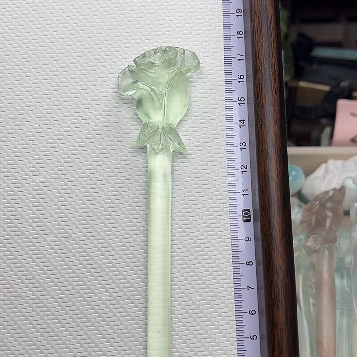 蛇纹石玉未镶嵌发簪玫瑰