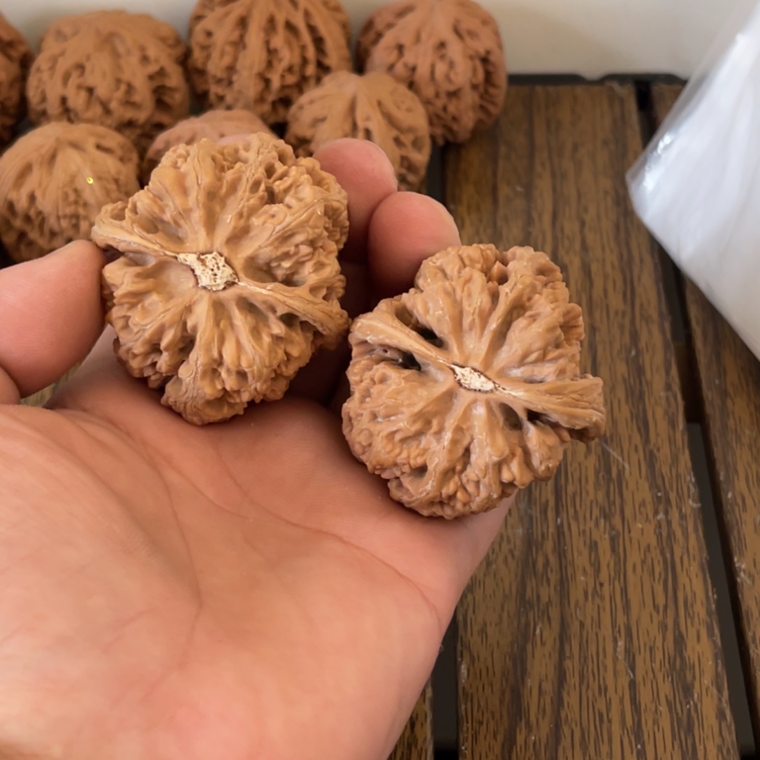 文玩核桃吊坠1018  歪全