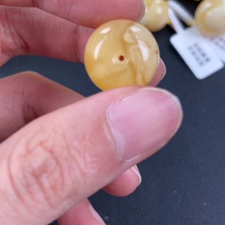 琥珀裸石未镶嵌天然350