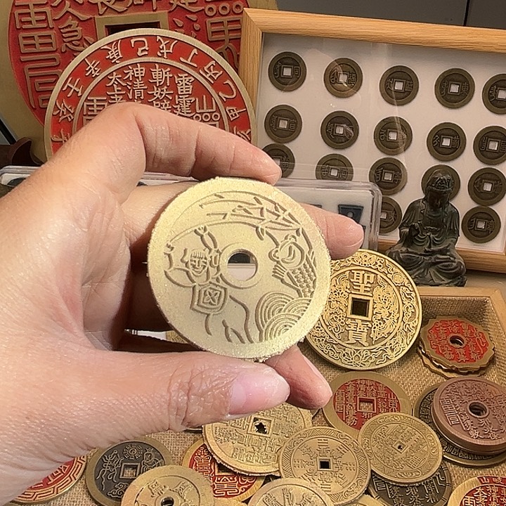 N***i铜现代翻砂工艺作品