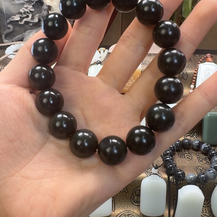 心***安和田玉未镶嵌手链