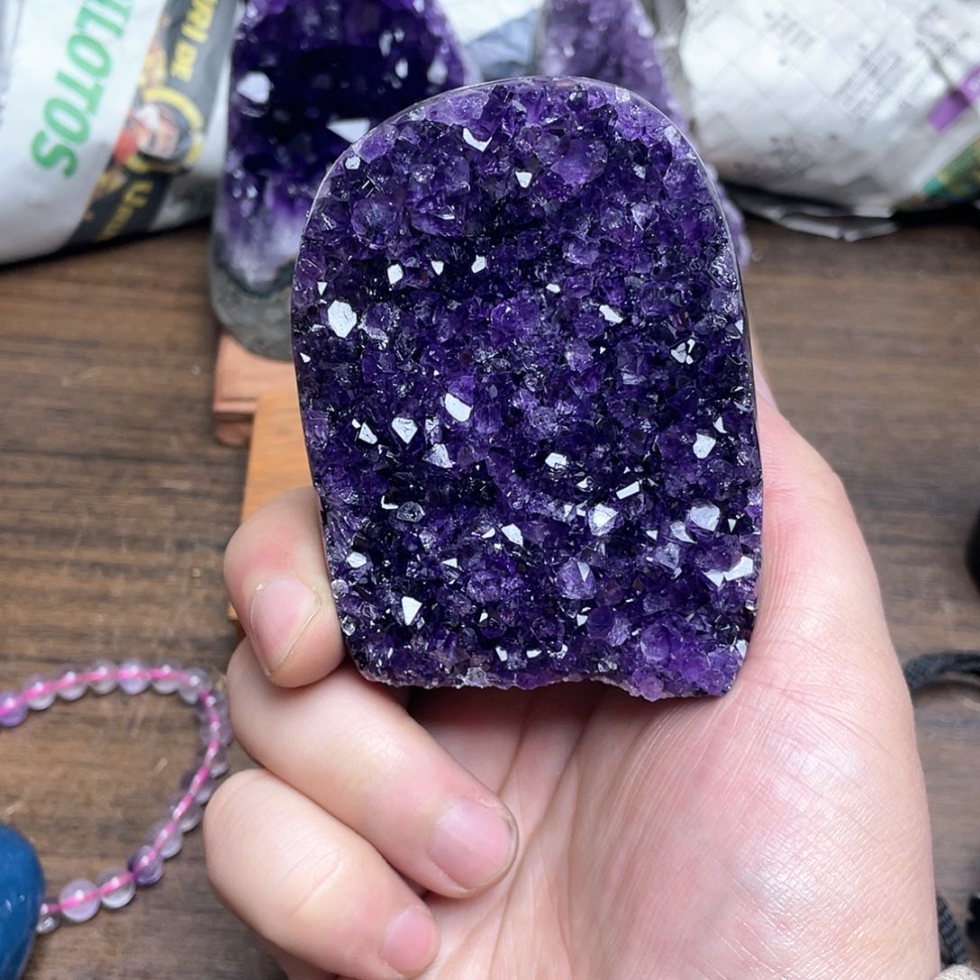 紫晶大型摆件（非配饰）未镶嵌