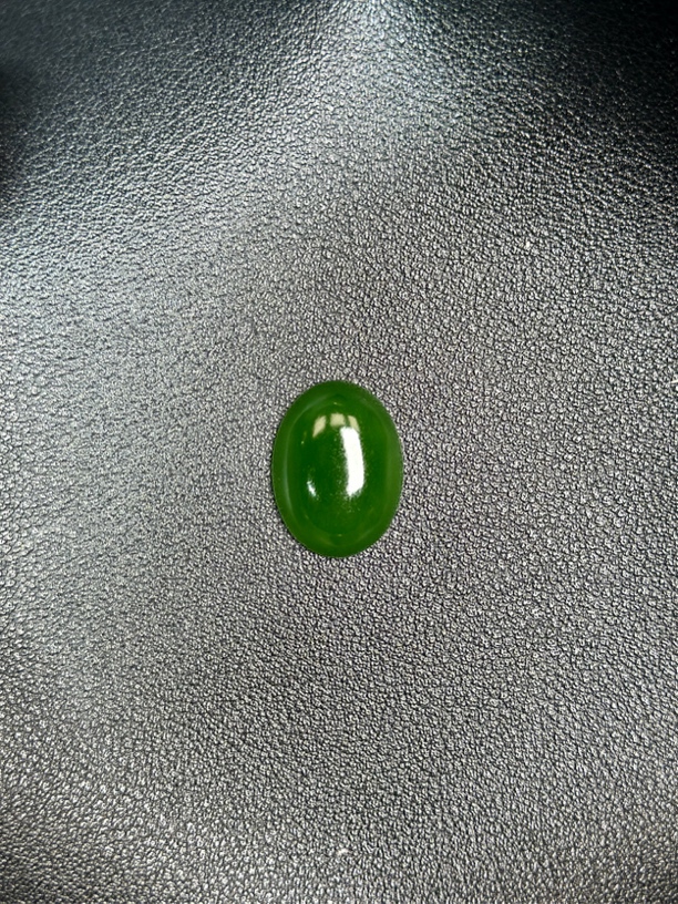 【俄料】和田玉碧玉老坑辣绿菠菜绿走阳完美级别戒面1.5×2×0.6