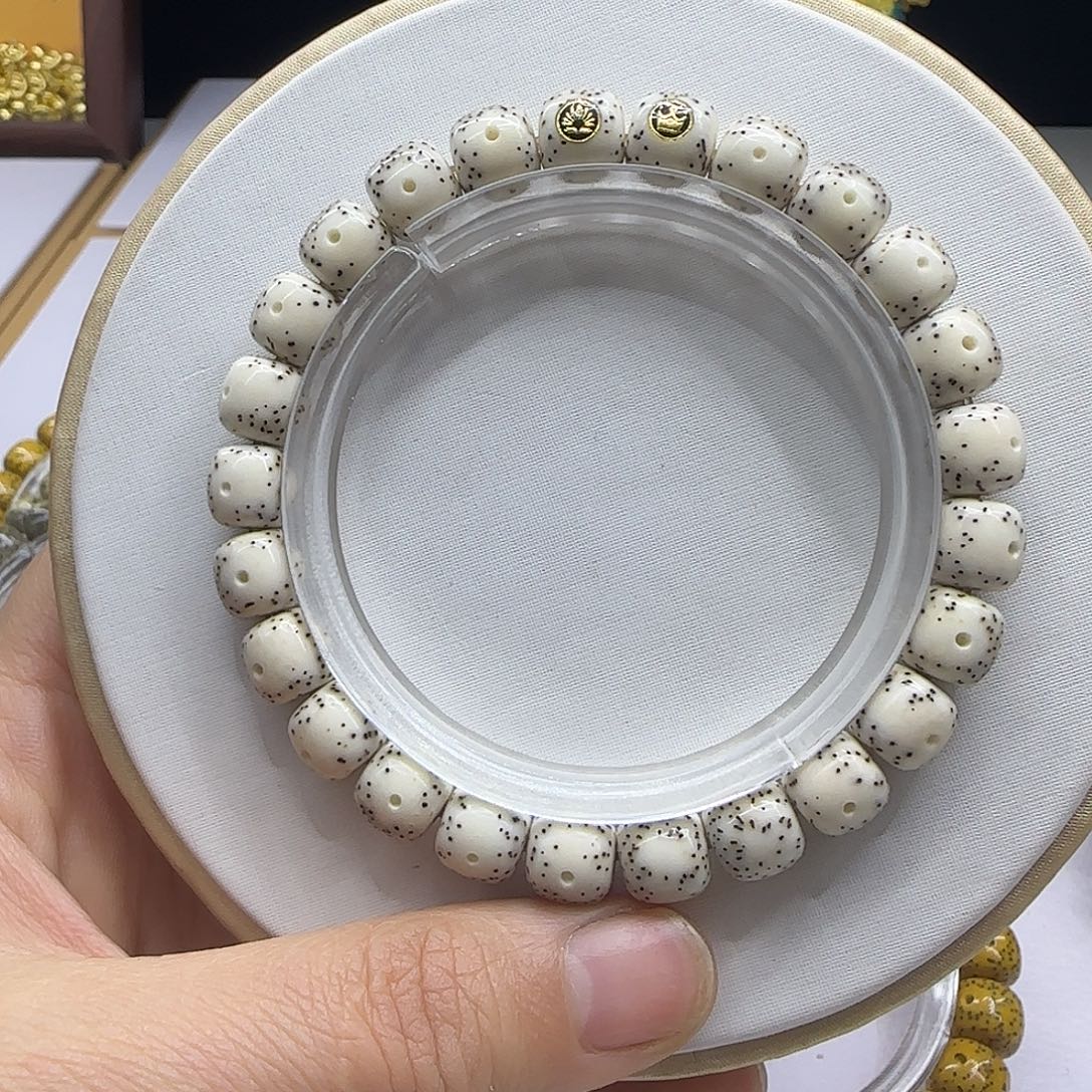 手串星月菩提星月菩提古瓷白9×8