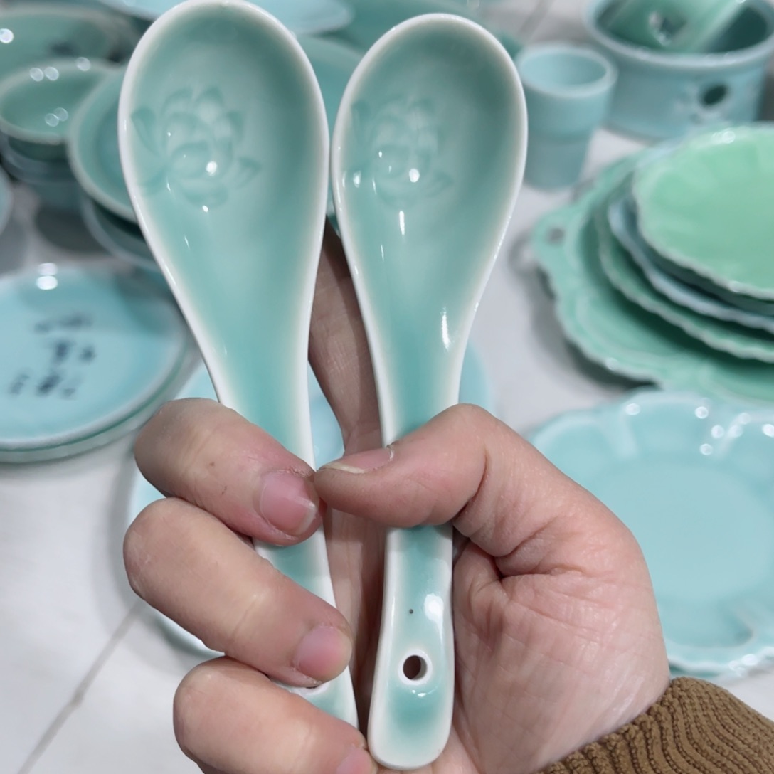 瓷片哈哈哈哈哈哈哈哈