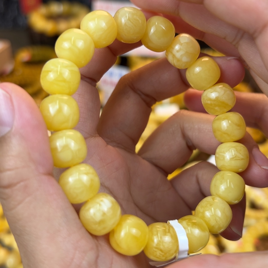 琥珀裸石未镶嵌kjjhhhhnn