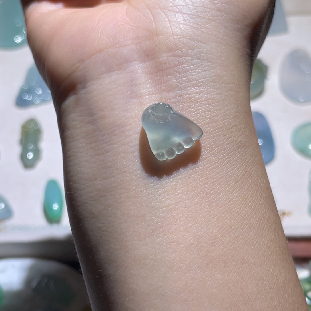 颈饰未镶嵌翡翠脚丫