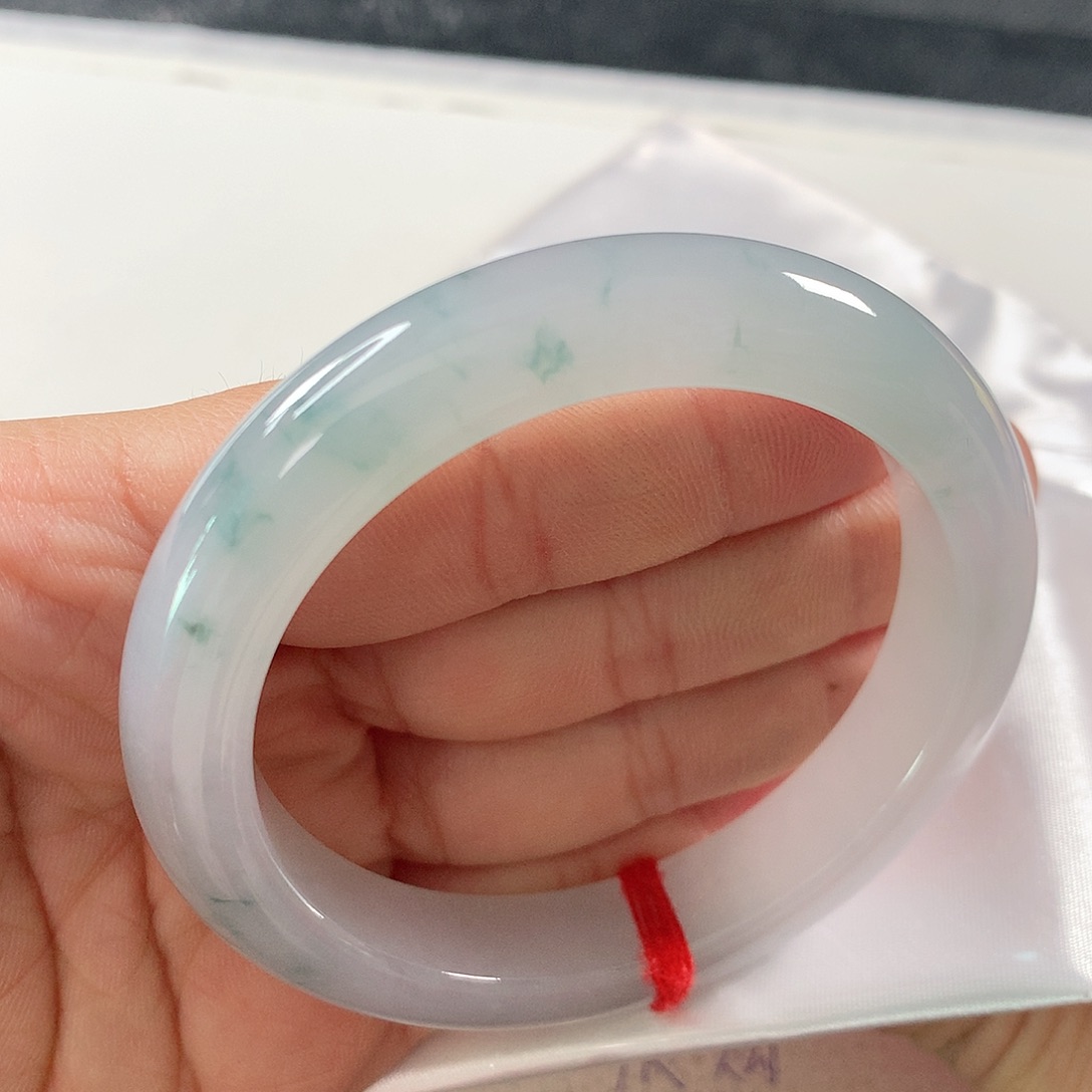 翡翠手镯未镶嵌①⑥⑦