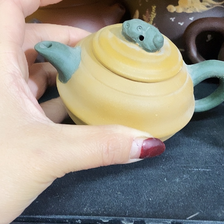 手工制作宜兴紫砂茶壶