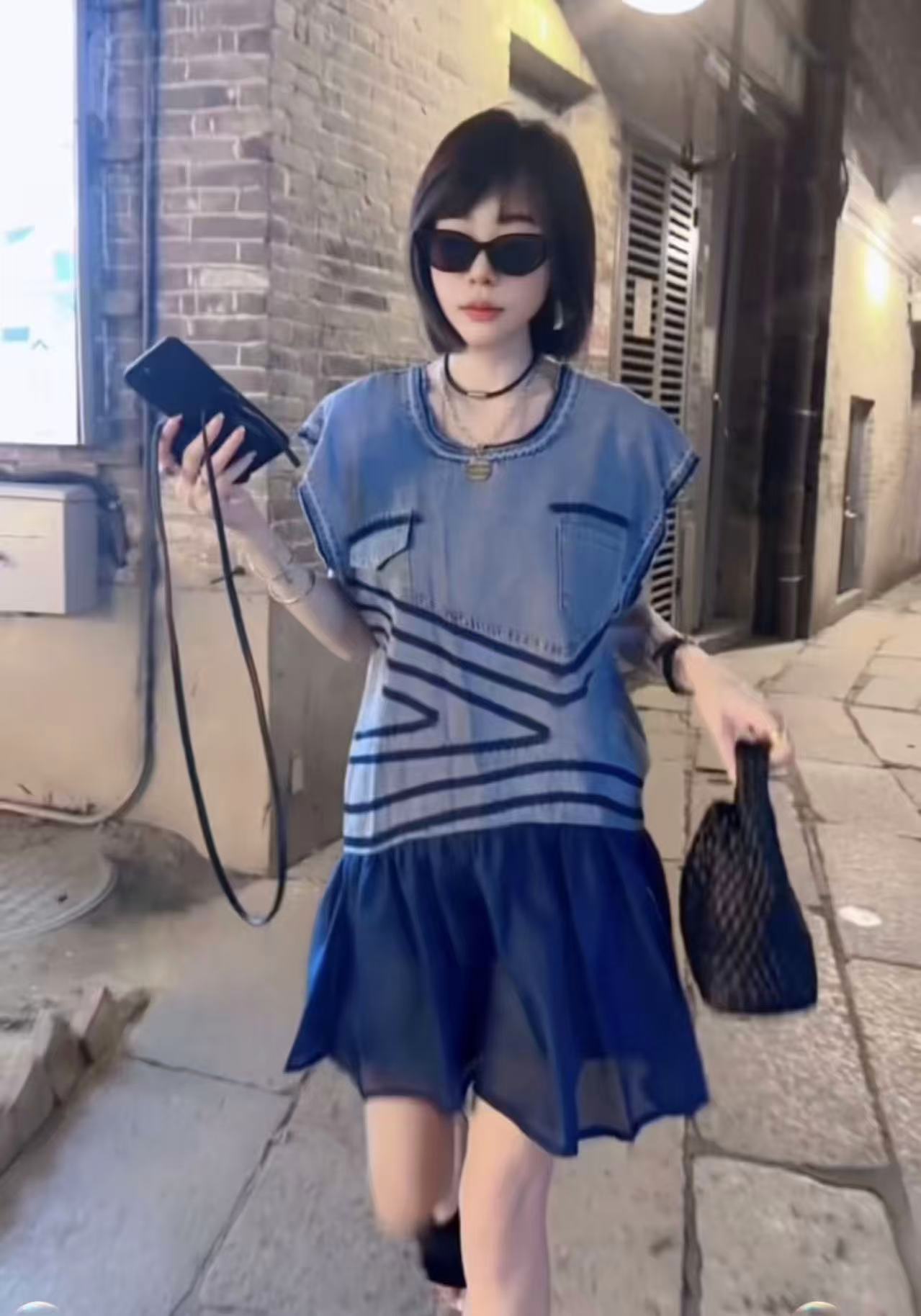 MMD新款7122欧货洋气网纱拼接牛仔连衣裙别致设计高级感中长裙子