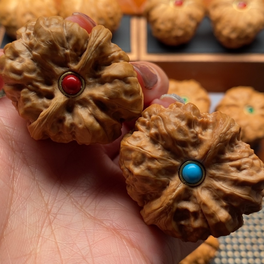 文玩核桃把件37尺寸蛤蟆头镶嵌