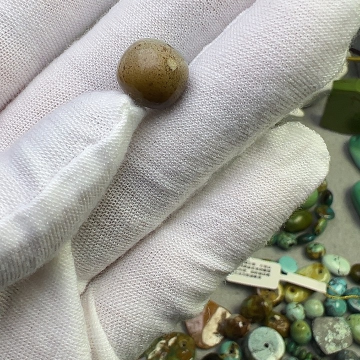 南红玛瑙未镶嵌珠宝奇石