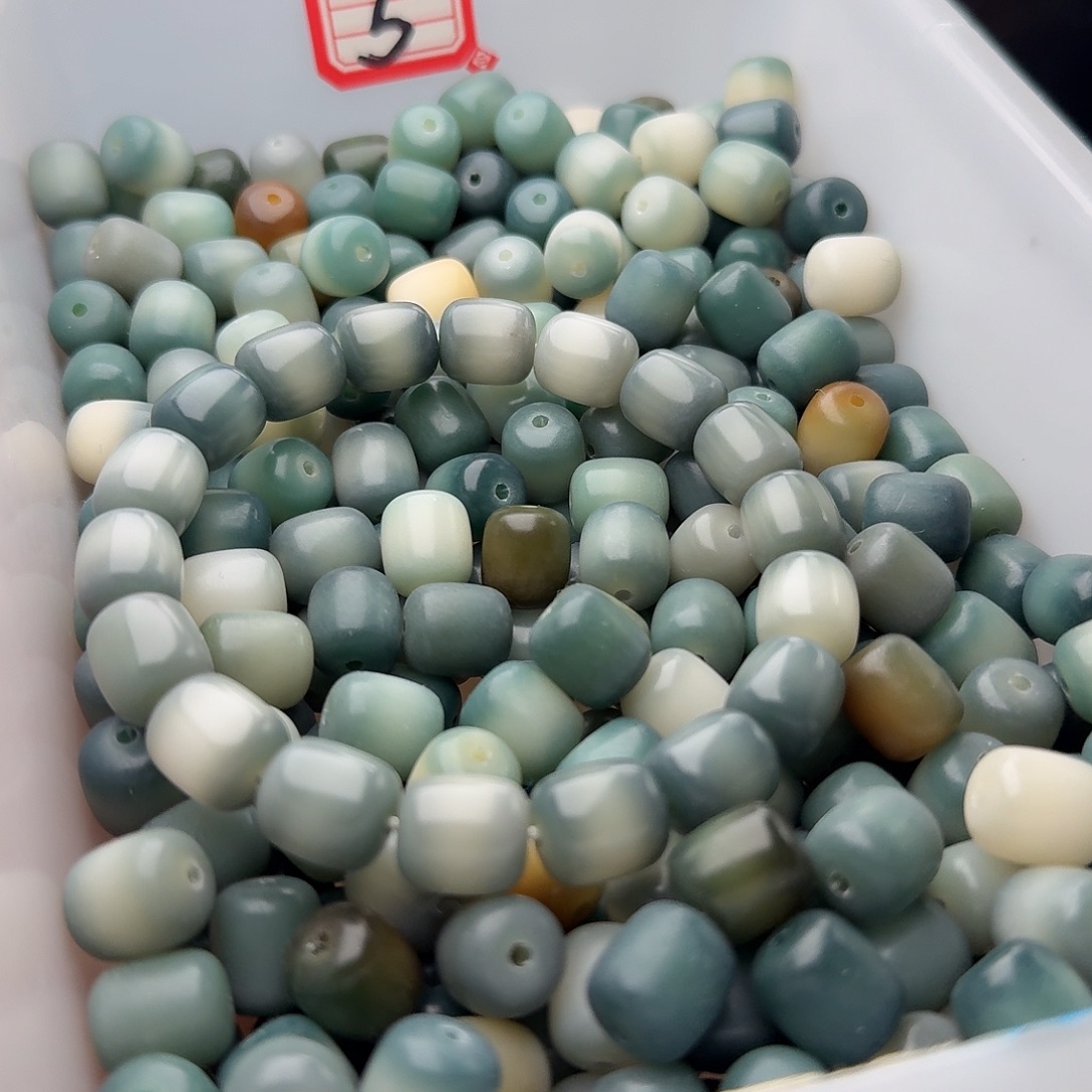 吊坠菩提根/象牙果50 颗菲料清水年糕 12