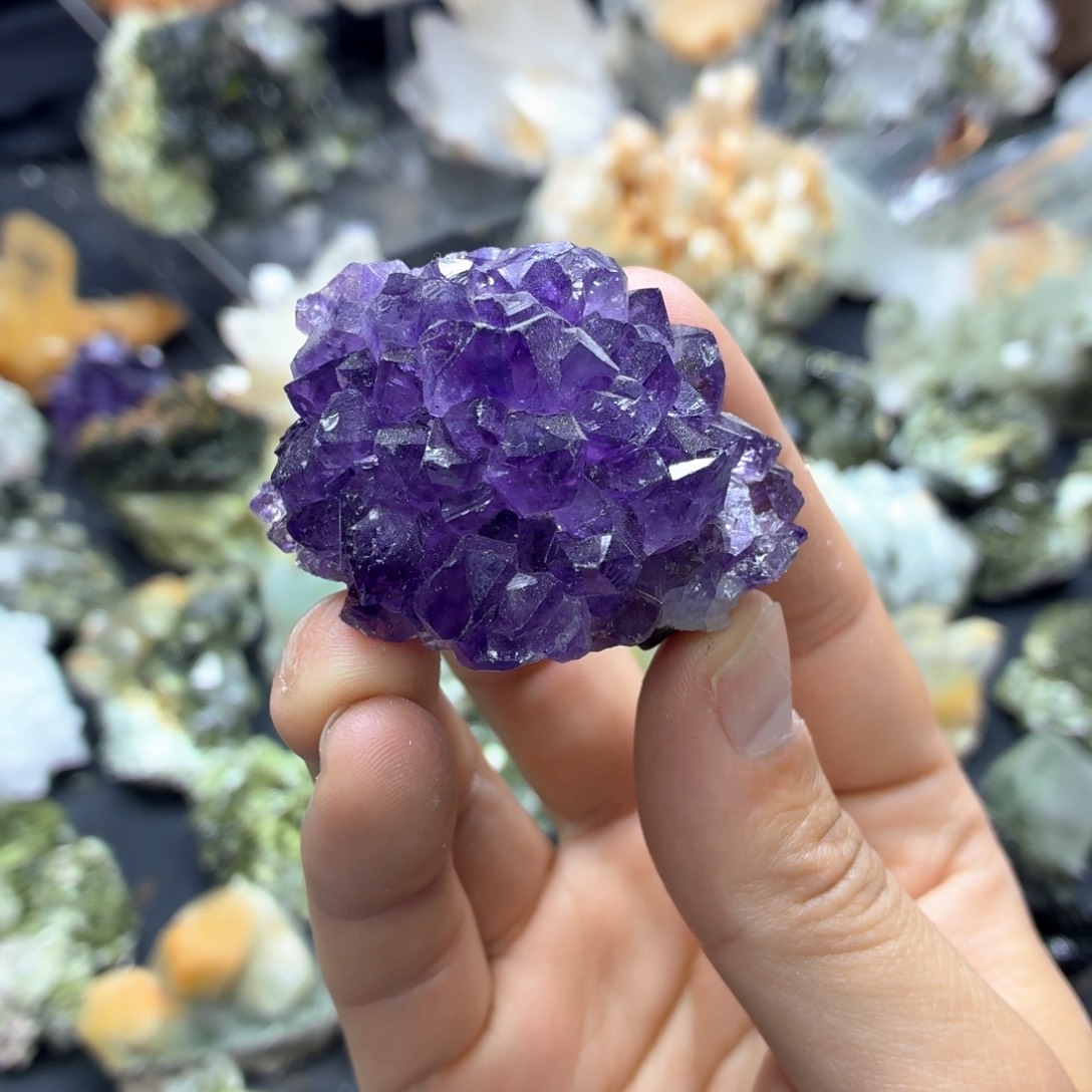 石材超透帝王紫晶花