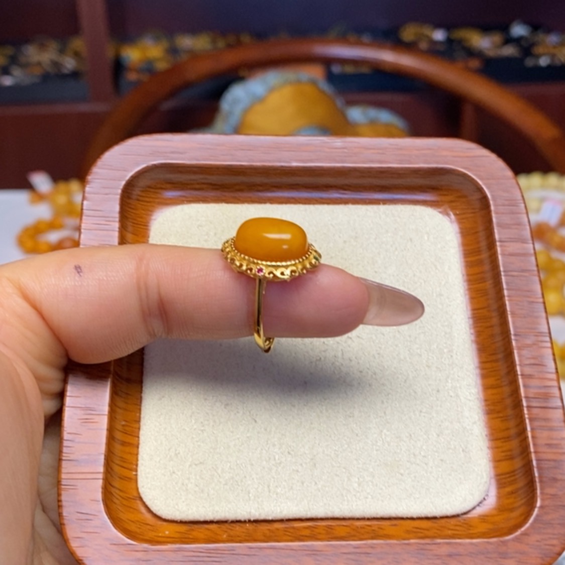 【闪购商品】蜜蜡裸石银S925镀金镶嵌戒指