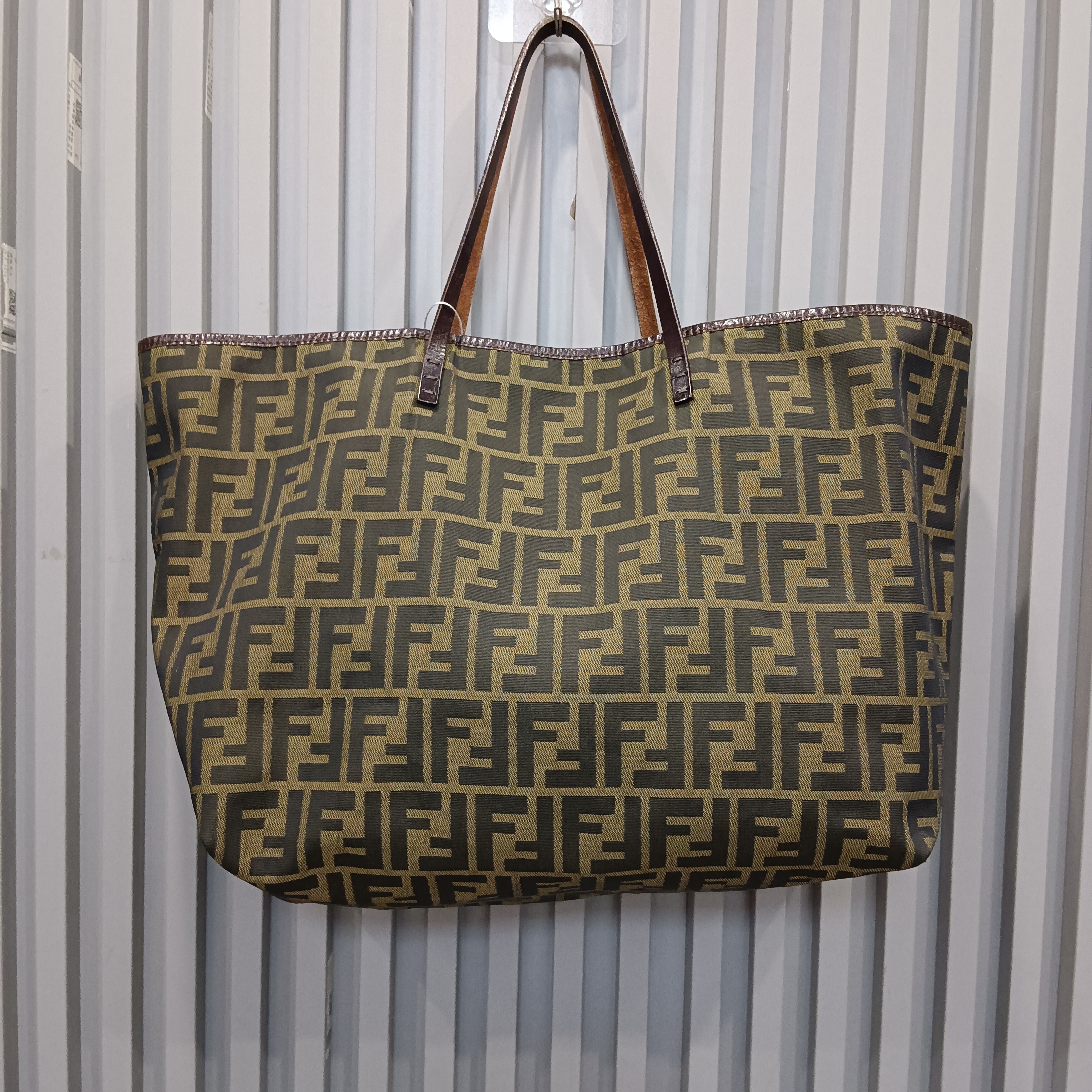 95新 FENDI/芬迪 兔兔奢欣欣/芬迪手提包/250223031