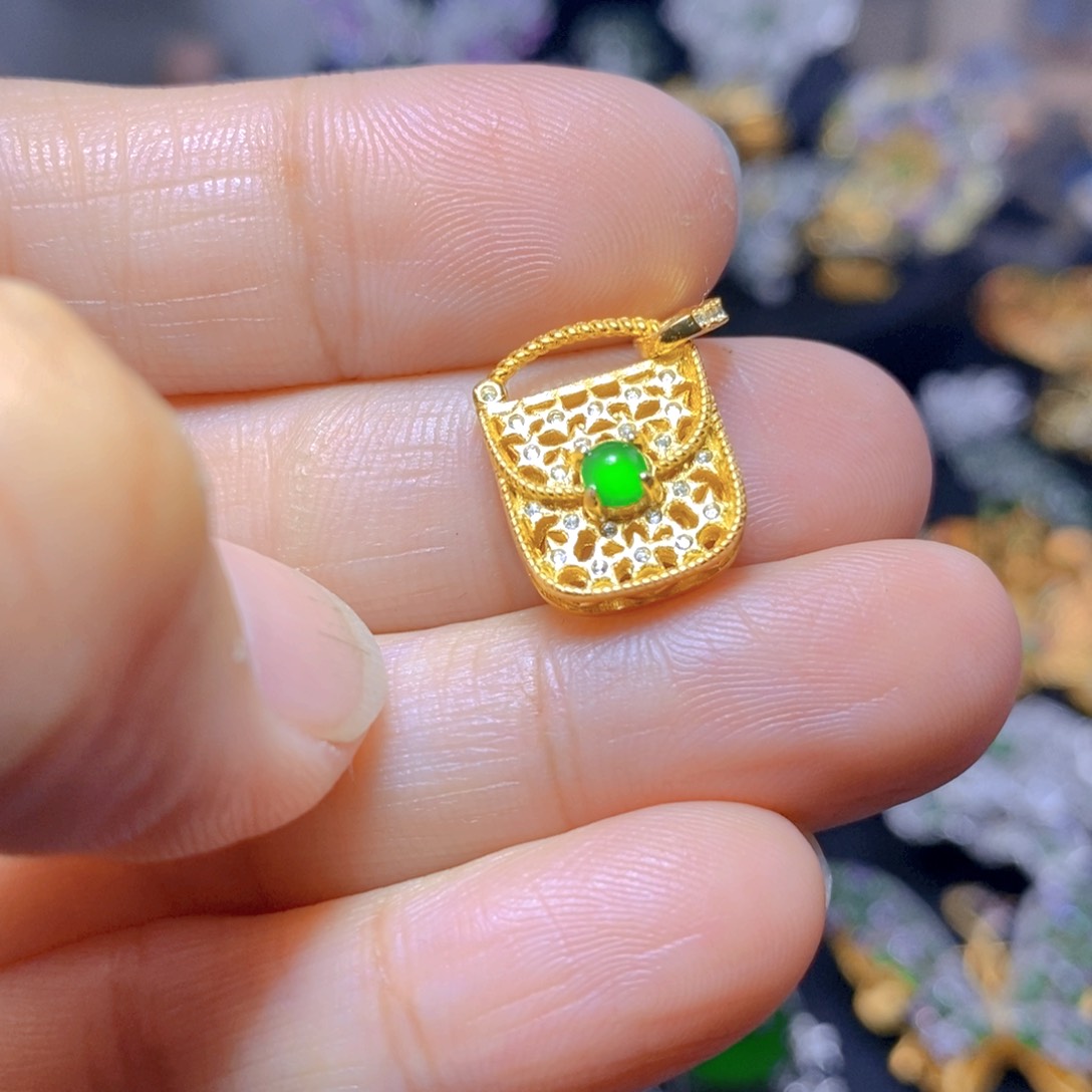 翡翠耳钉银S925镶嵌天然翡翠