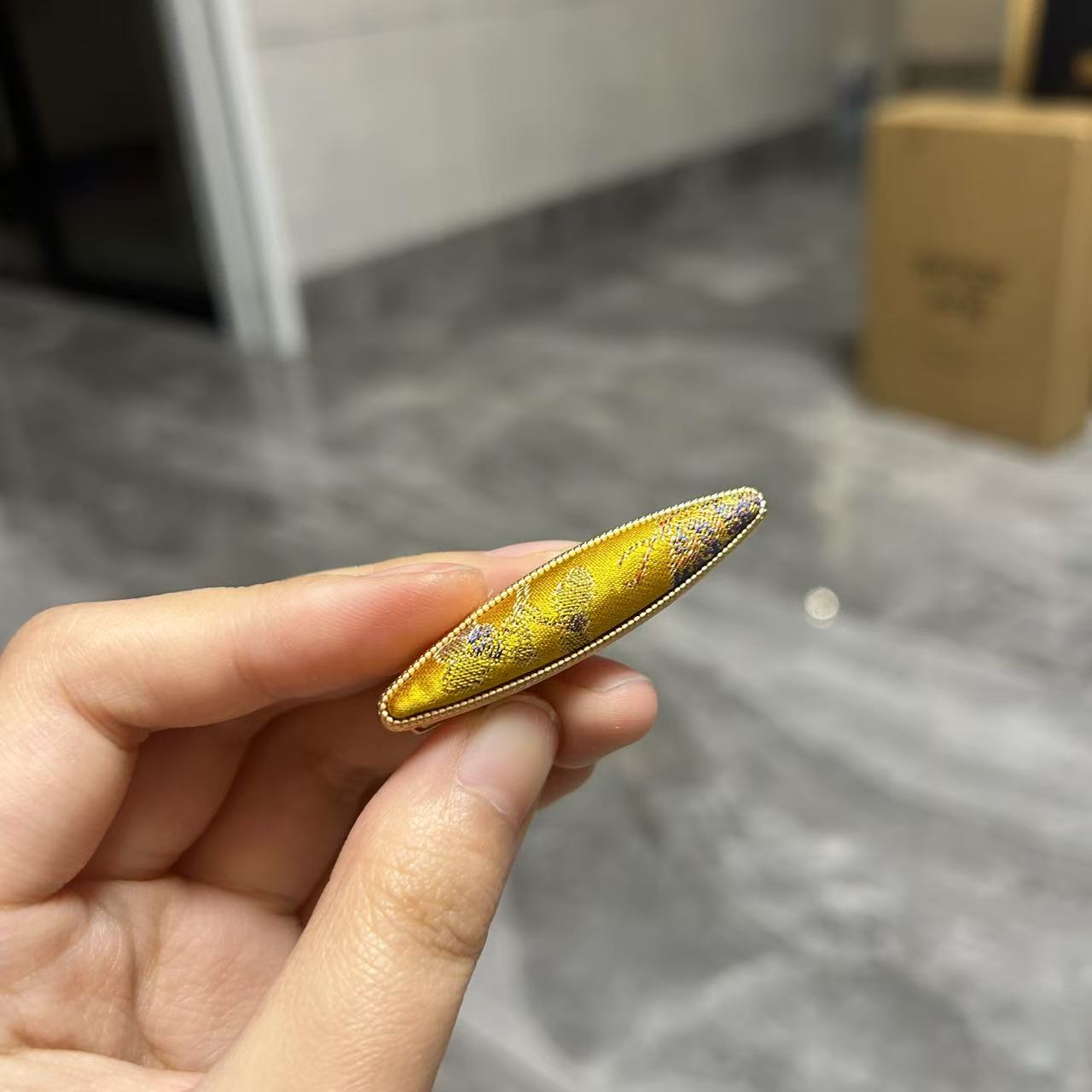 宋锦发夹