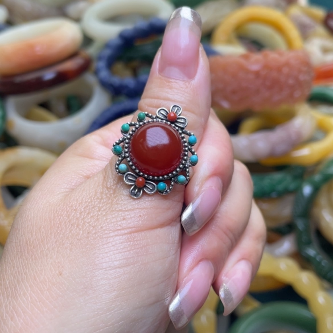 【闪购商品】石英质玉手镯（圆镯）未镶嵌