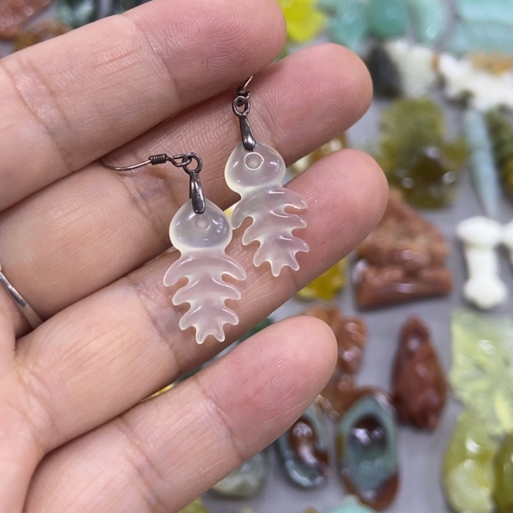 未镶嵌蛇纹石玉挂件