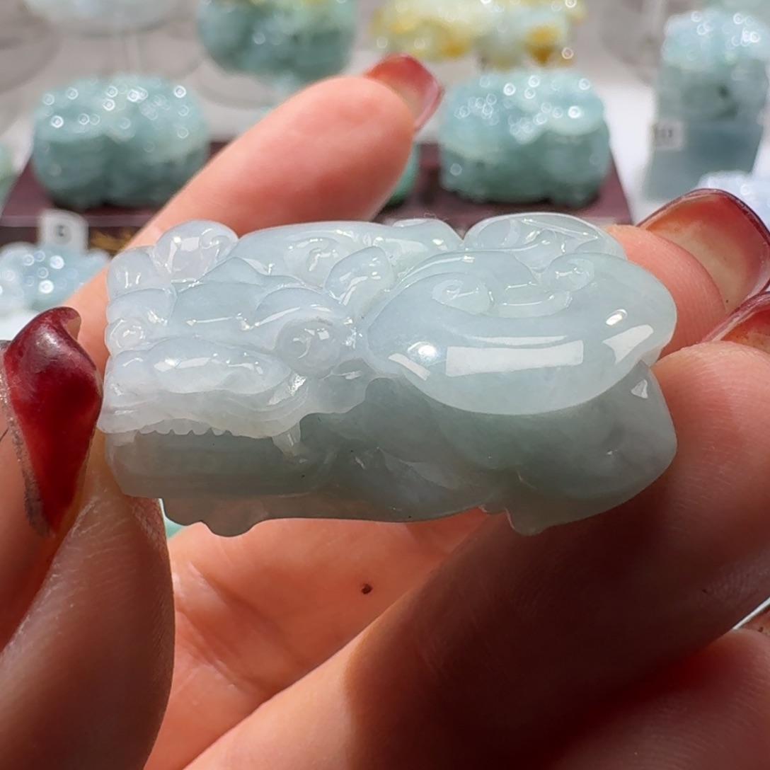 定制翡翠未镶嵌貔貅