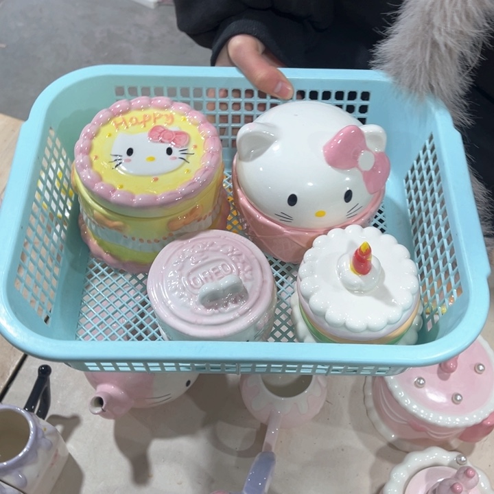 紫砂茶叶罐这么多人