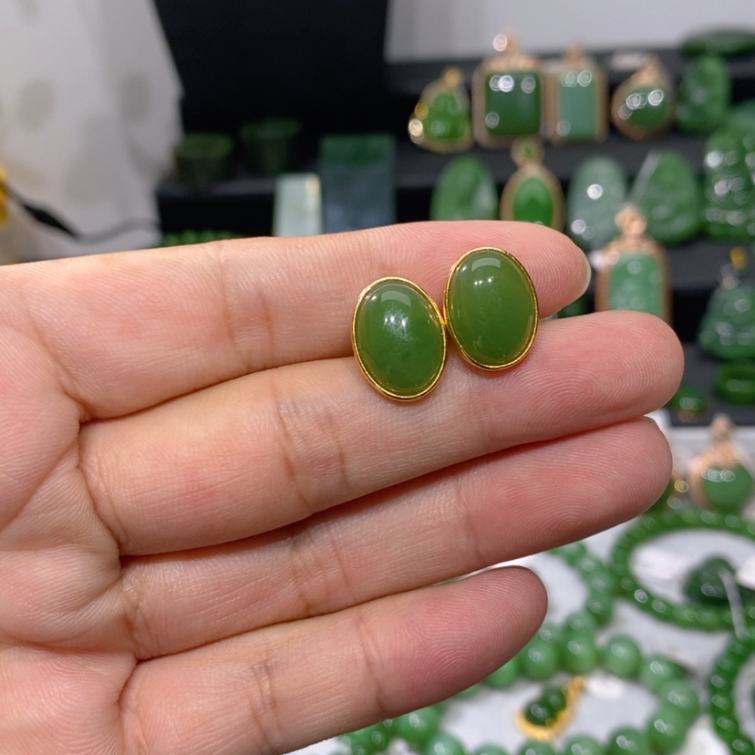 【闪购商品】和田玉（碧玉）银S925镀金镶嵌耳饰