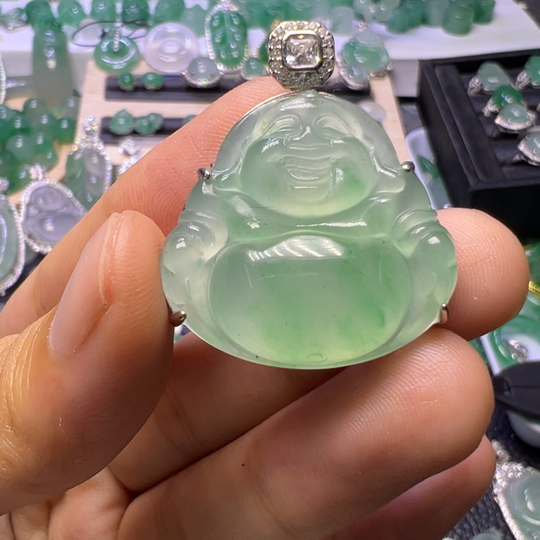 石英质玉（非洲翠）未镶嵌颈饰