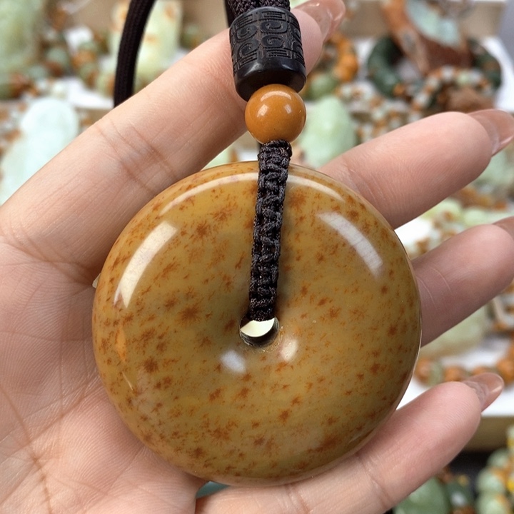 【闪购商品】透闪石质玉把件未镶嵌