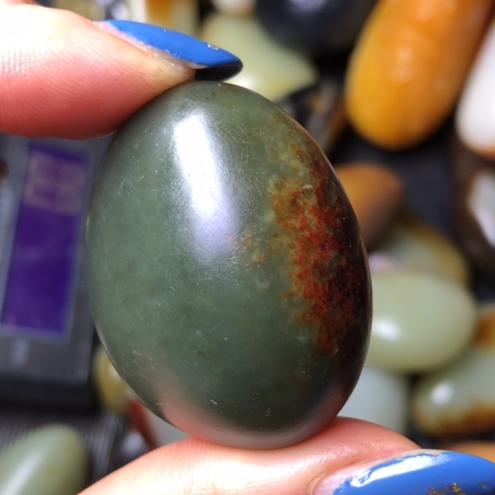 和田玉未镶嵌珠宝奇石