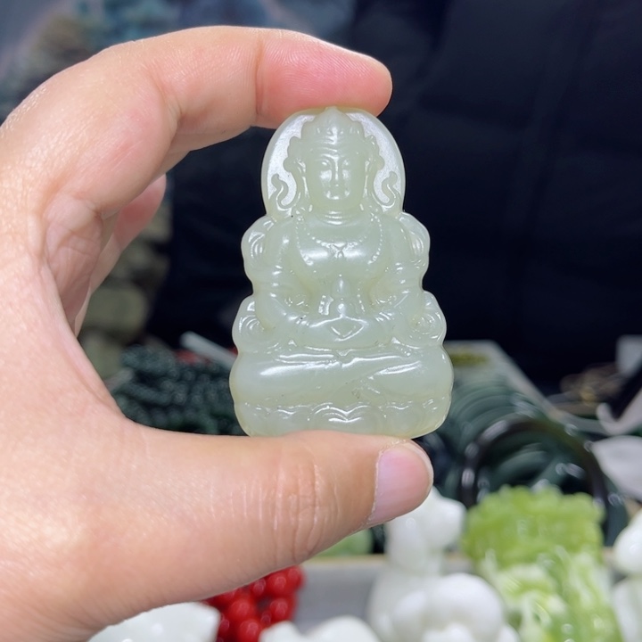 蛇纹石玉颈饰未镶嵌就**玩