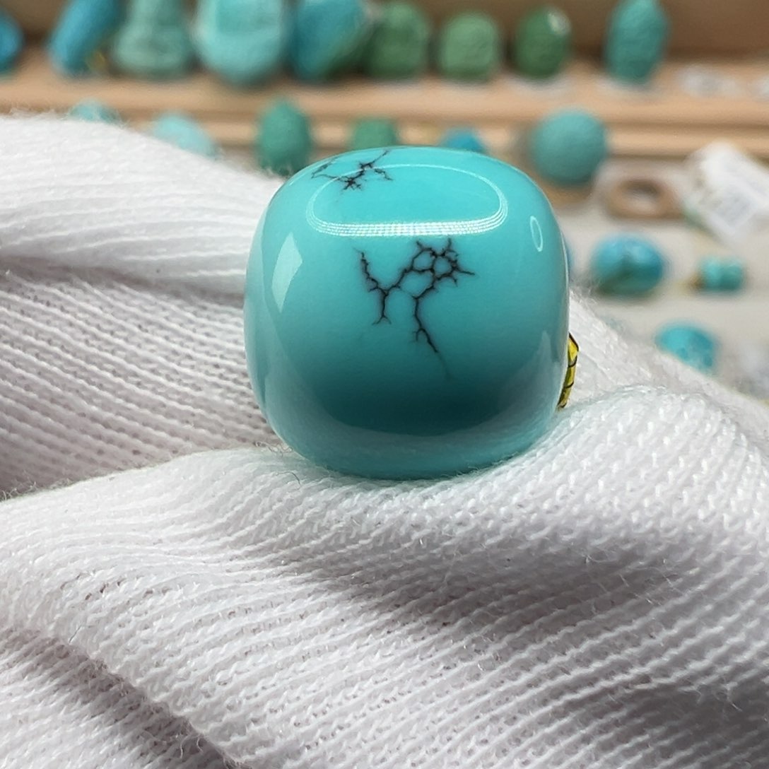 绿松石配饰未镶嵌