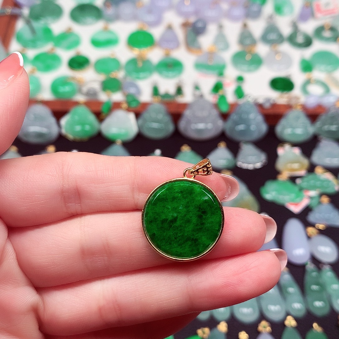 翡翠未镶嵌颈饰天然翡翠A货