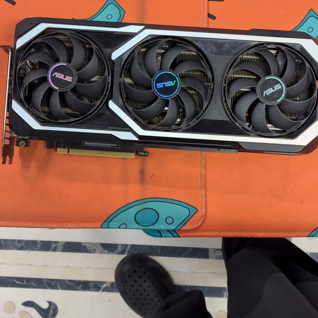 华硕巨齿鲨3060ti 8g