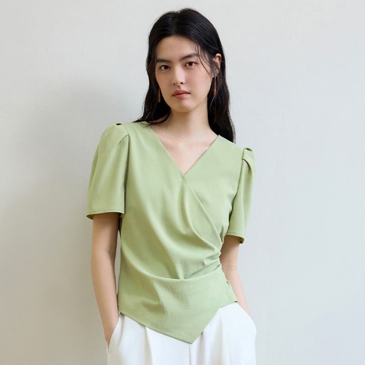 【粉丝】独束微胖M大码女装气质感时尚百搭设计感现显瘦收腰衬衫24D