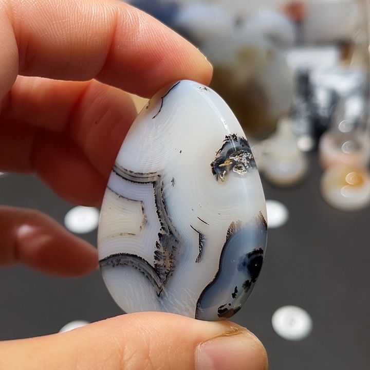 玛瑙/玉髓颈饰未镶嵌