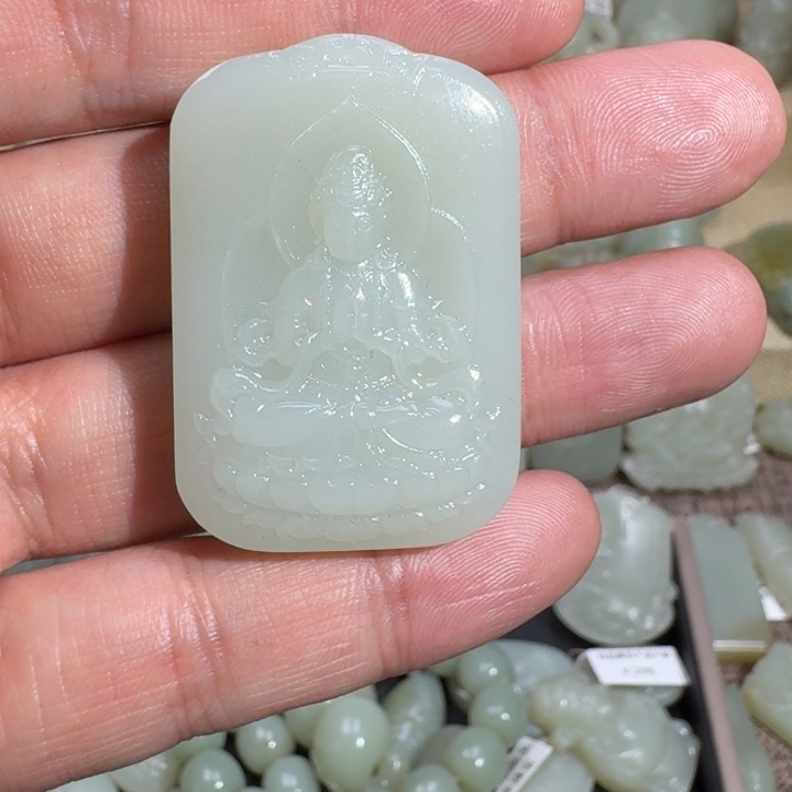 和田玉（糖玉）挂件未镶嵌