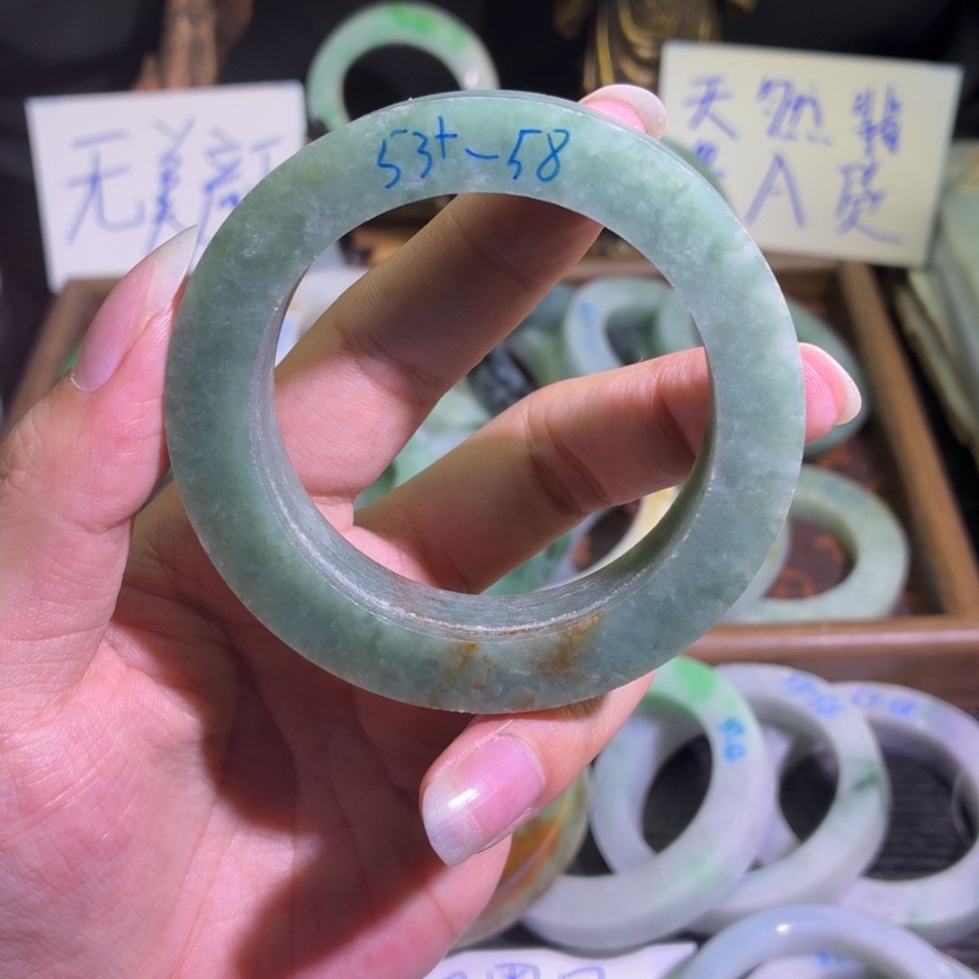 定制翡翠未镶嵌翡翠A货手镯毛胚定制