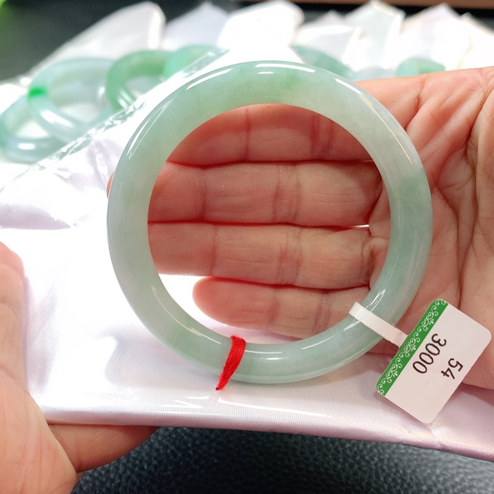 翡翠手镯未镶嵌5454545454