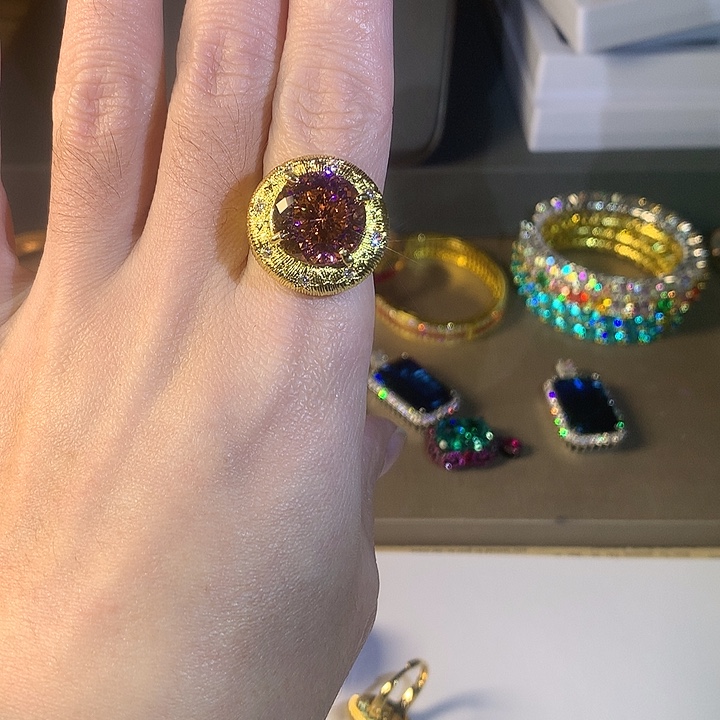 非金属49戒指。           