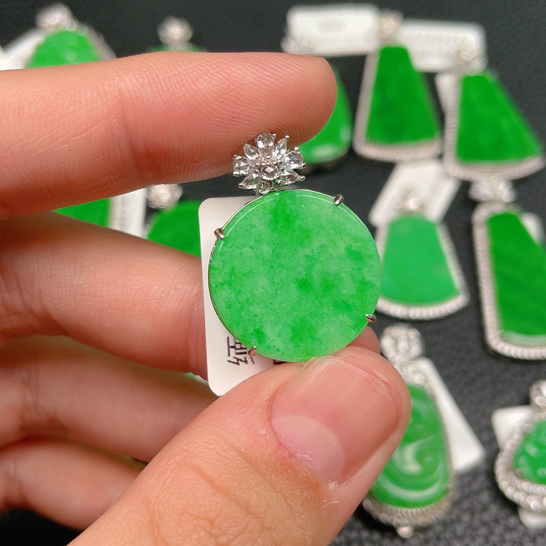 【闪购商品】翡翠吊坠(不含链)银S925镶嵌