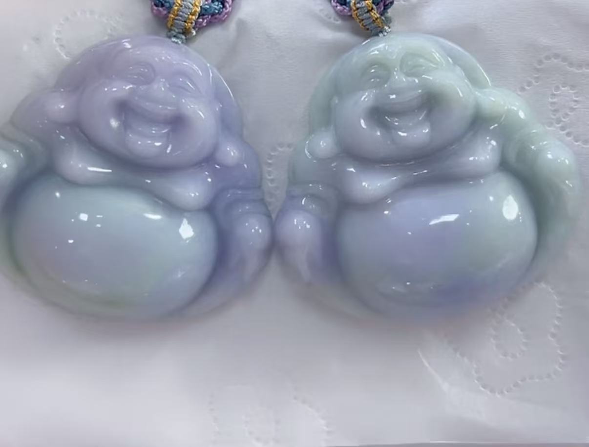 天然翡翠A货幻彩大佛公（多样性发货发一个）宽48-50高45厚11送绳