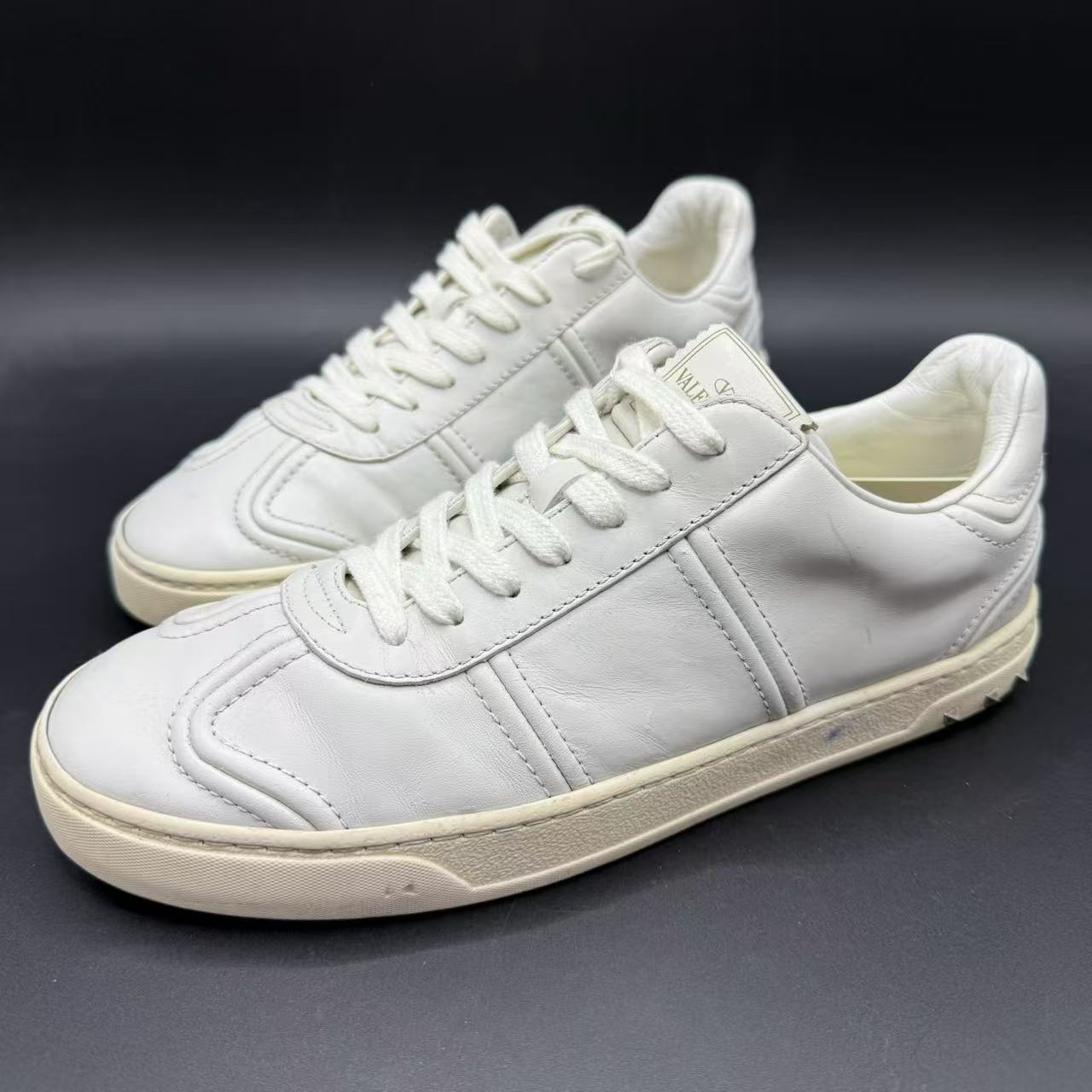 95新 Valentino/华伦天奴 【聚星福利】男士白色板鞋40欧码ca340t
