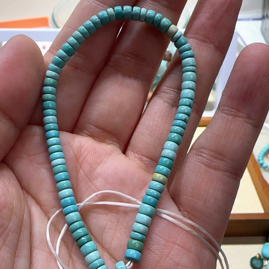 绿松石配饰未镶嵌